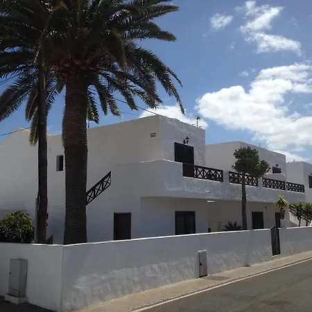 Puerto Del Carmen Sleeps 4 With Pool&wifi Appartement