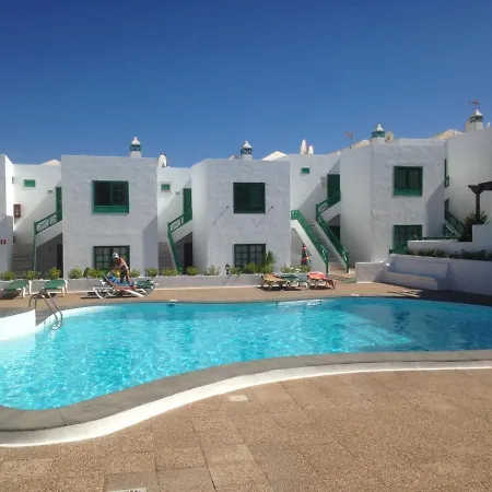 Puerto Del Carmen Sleeps 4 With Pool And Wifi *